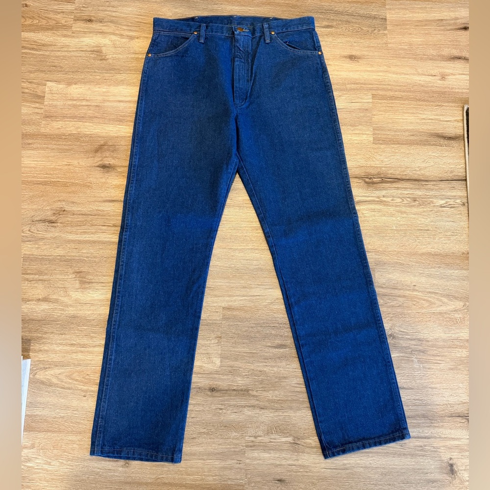 36x34 Wrangler Men's Deep Blue Straight Jeans
